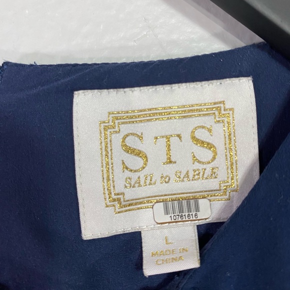 Sail To Sable Flutter Sleeve Peplum Top in Navy Size Large - Picture 5 of 6